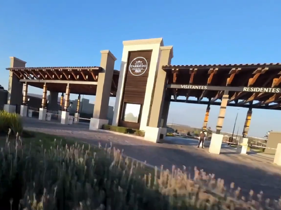 Villa_Carriedo_front